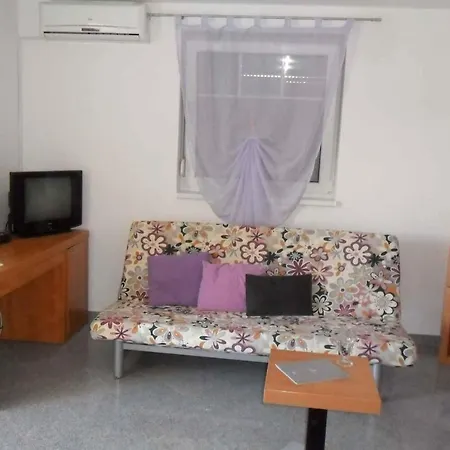 In With One-bedroom 2 アパート *